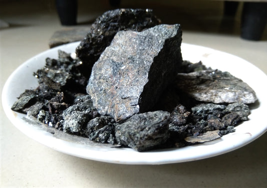 The Power of Shilajit – Ancient Energy for Modern Vayu - Vayu